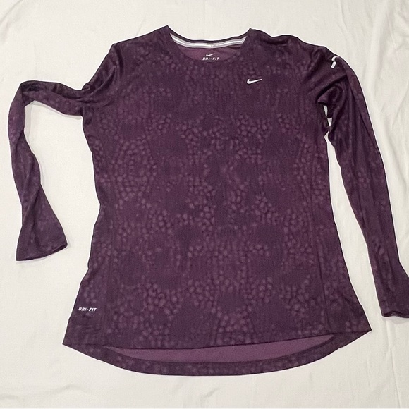 Nike Tops - Nike Dry fit Running top long sleeve Size L‎